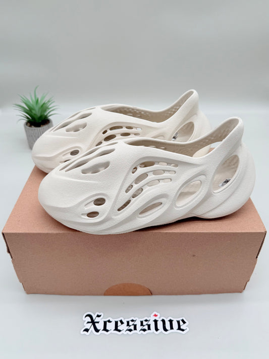 adidas Yeezy Foam Runner Sand