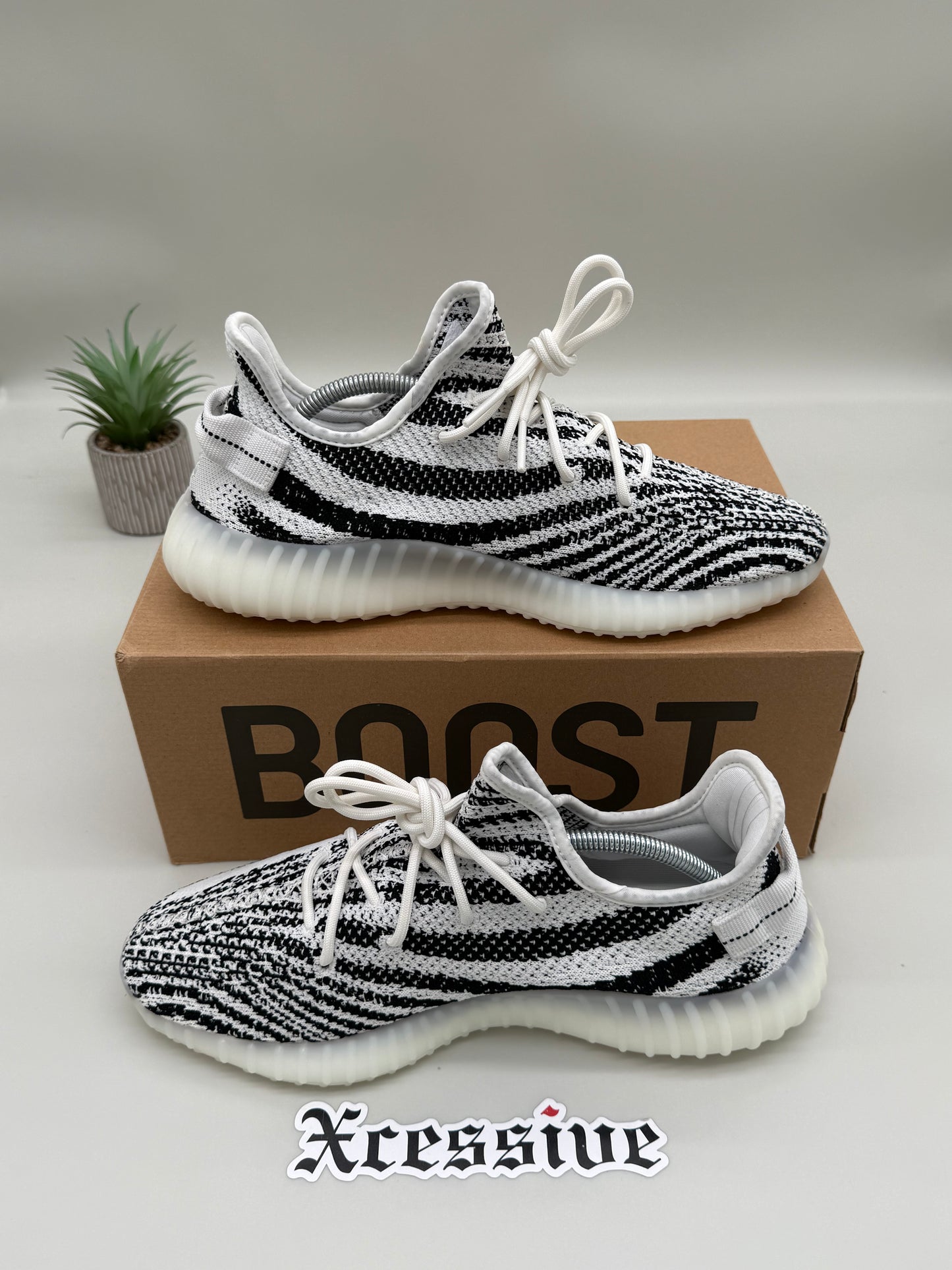 adidas Yeezy 350 Boost V2 Zebra