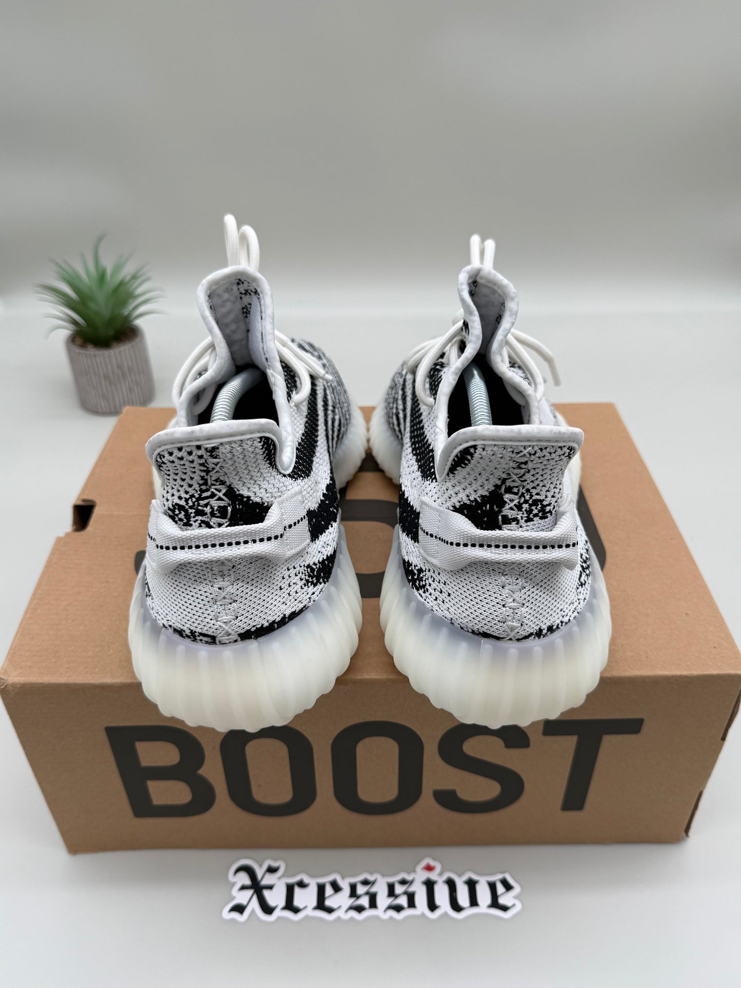 adidas Yeezy 350 Boost V2 Zebra