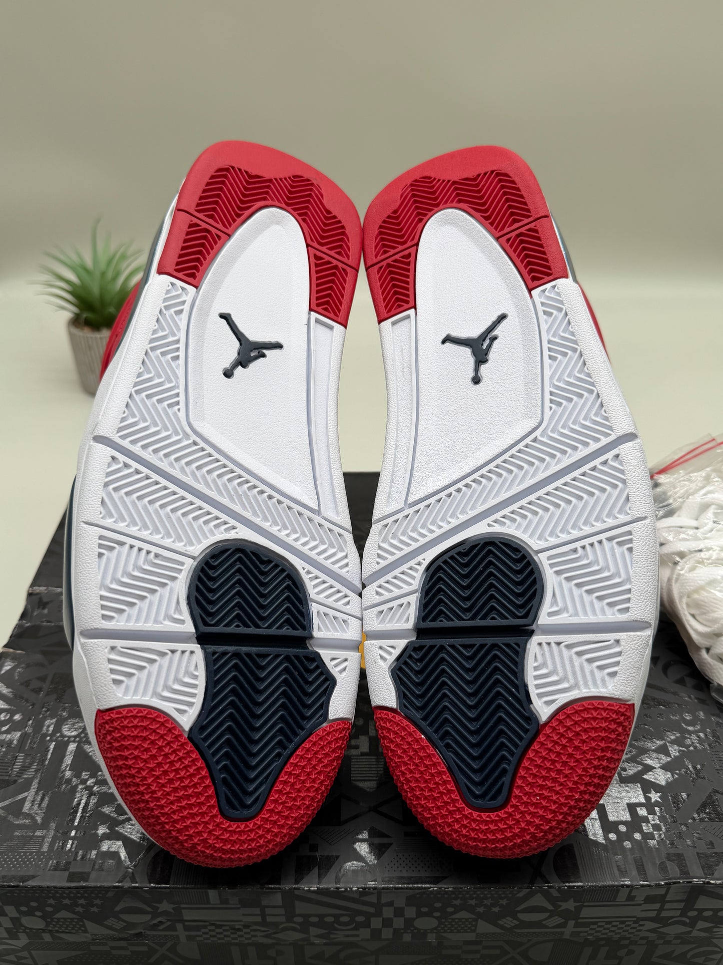 Jordan 4 FIBA