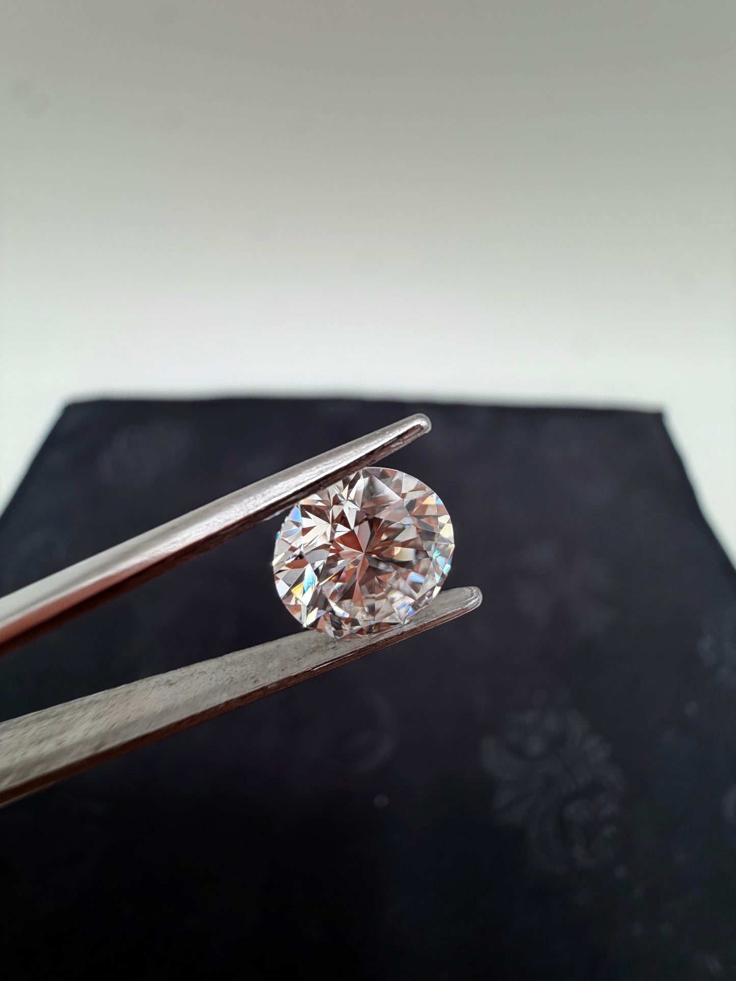 Lab Grown 1.96 Ct Round Diamond