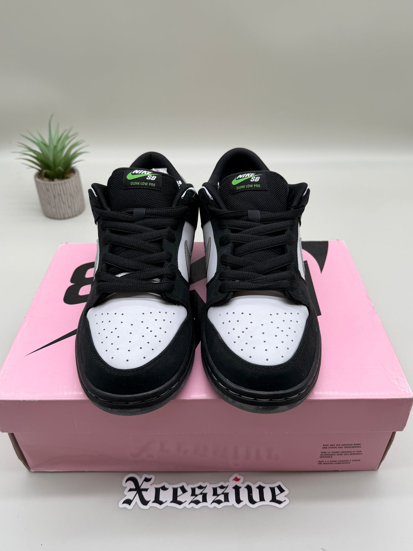 Nike SB Dunk Low Panda Pigeon