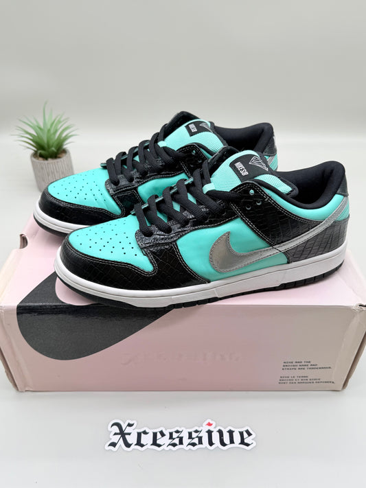 Nike SB Dunk Low Diamond Supply Co.