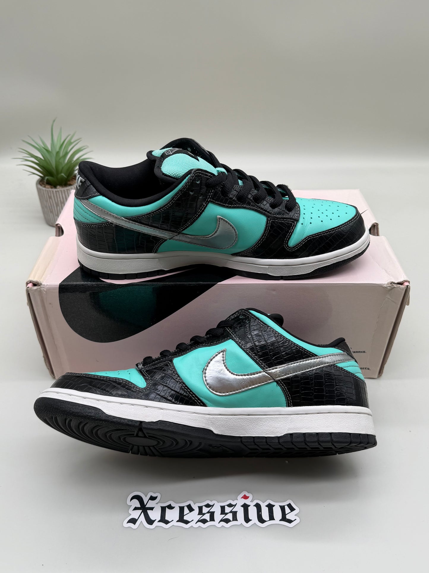 Nike SB Dunk Low Diamond Supply Co.