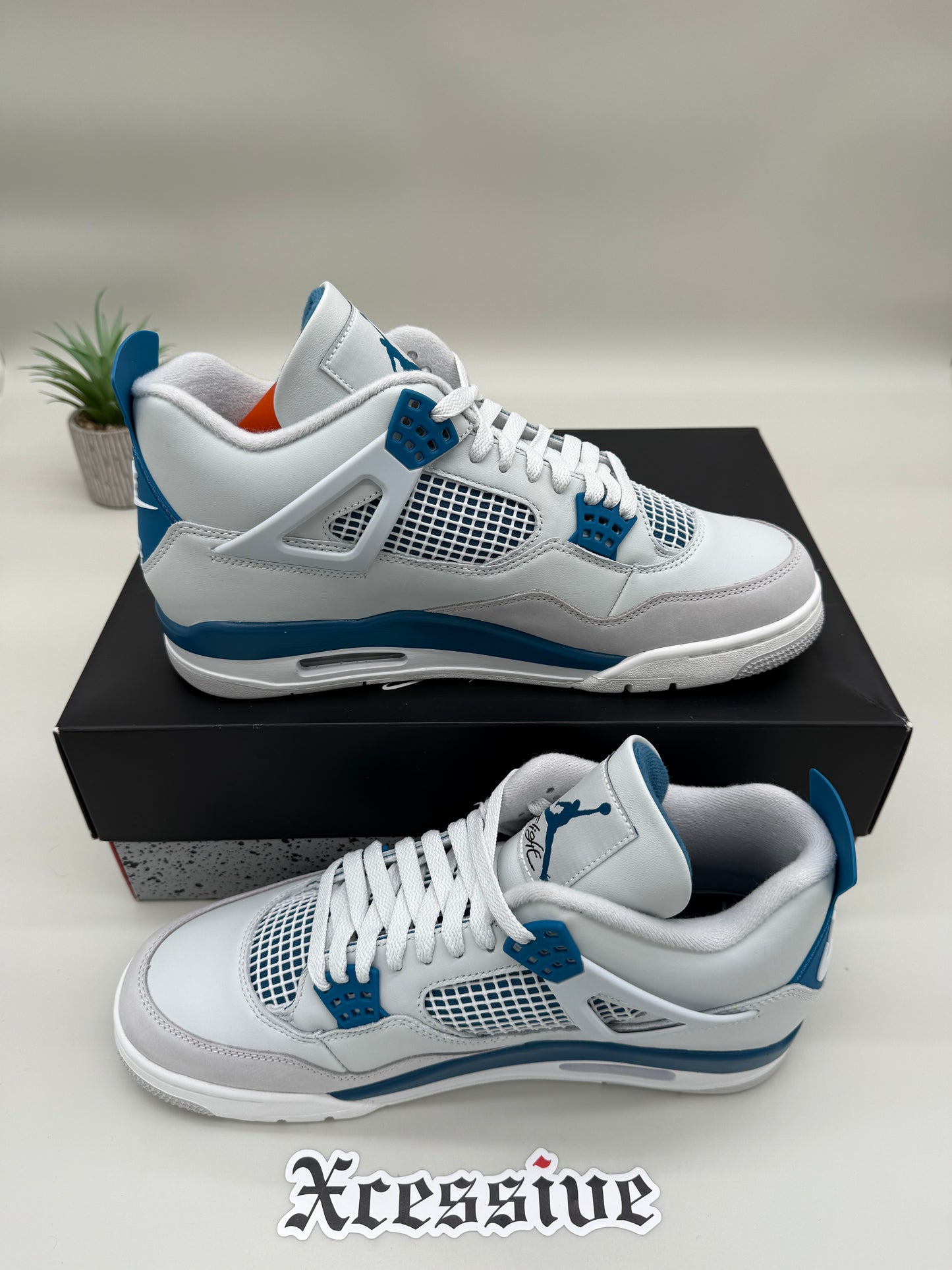 Jordan 4 Military Blue