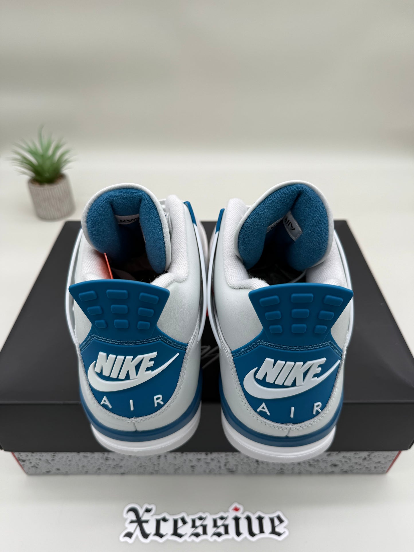 Jordan 4 Military Blue
