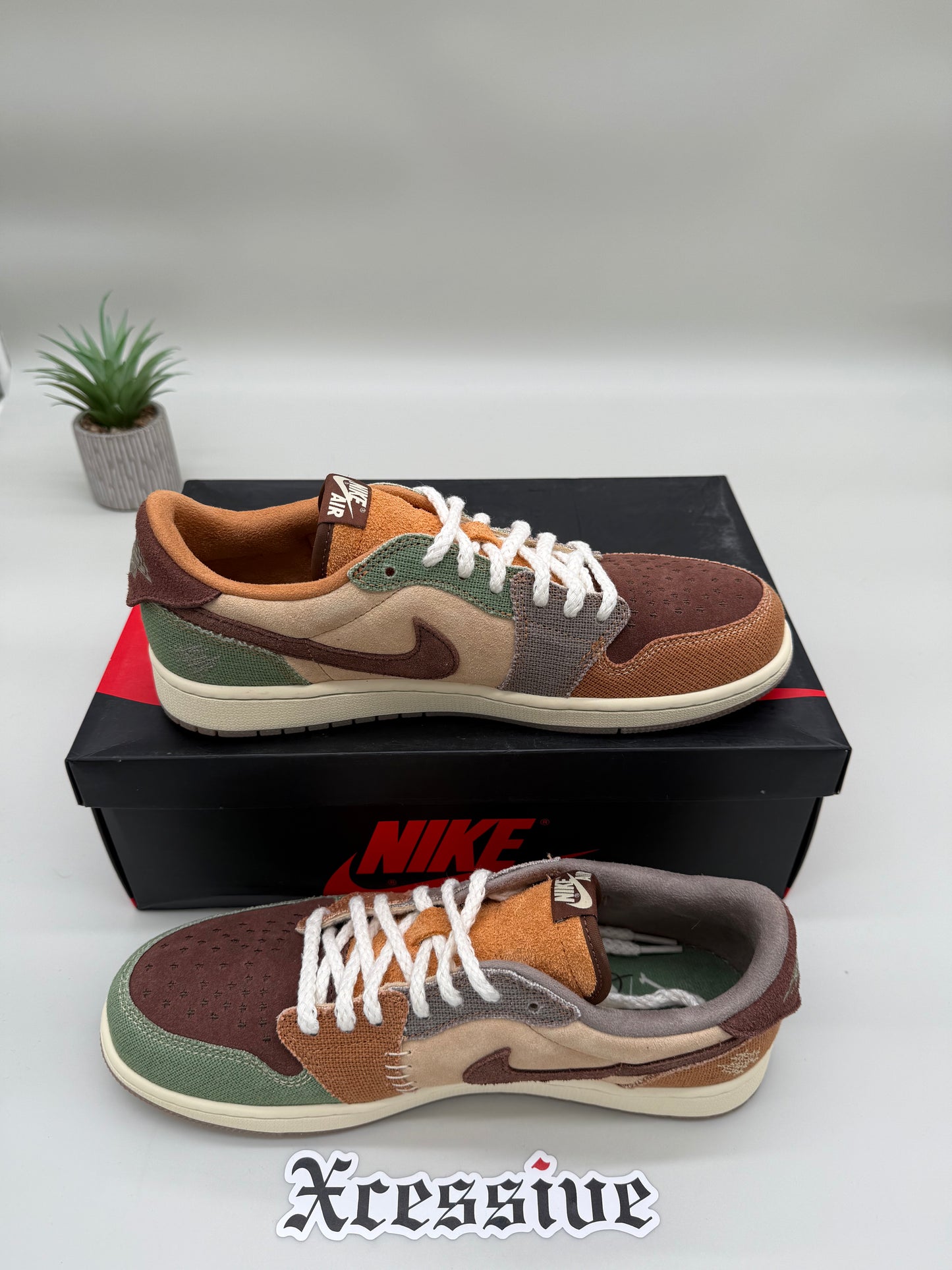 Jordan 1 Low Voodoo