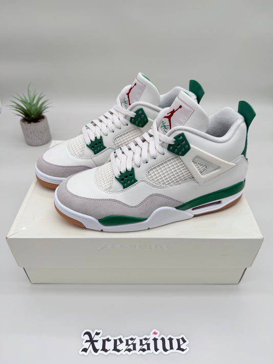 Jordan 4 SB Pine Green