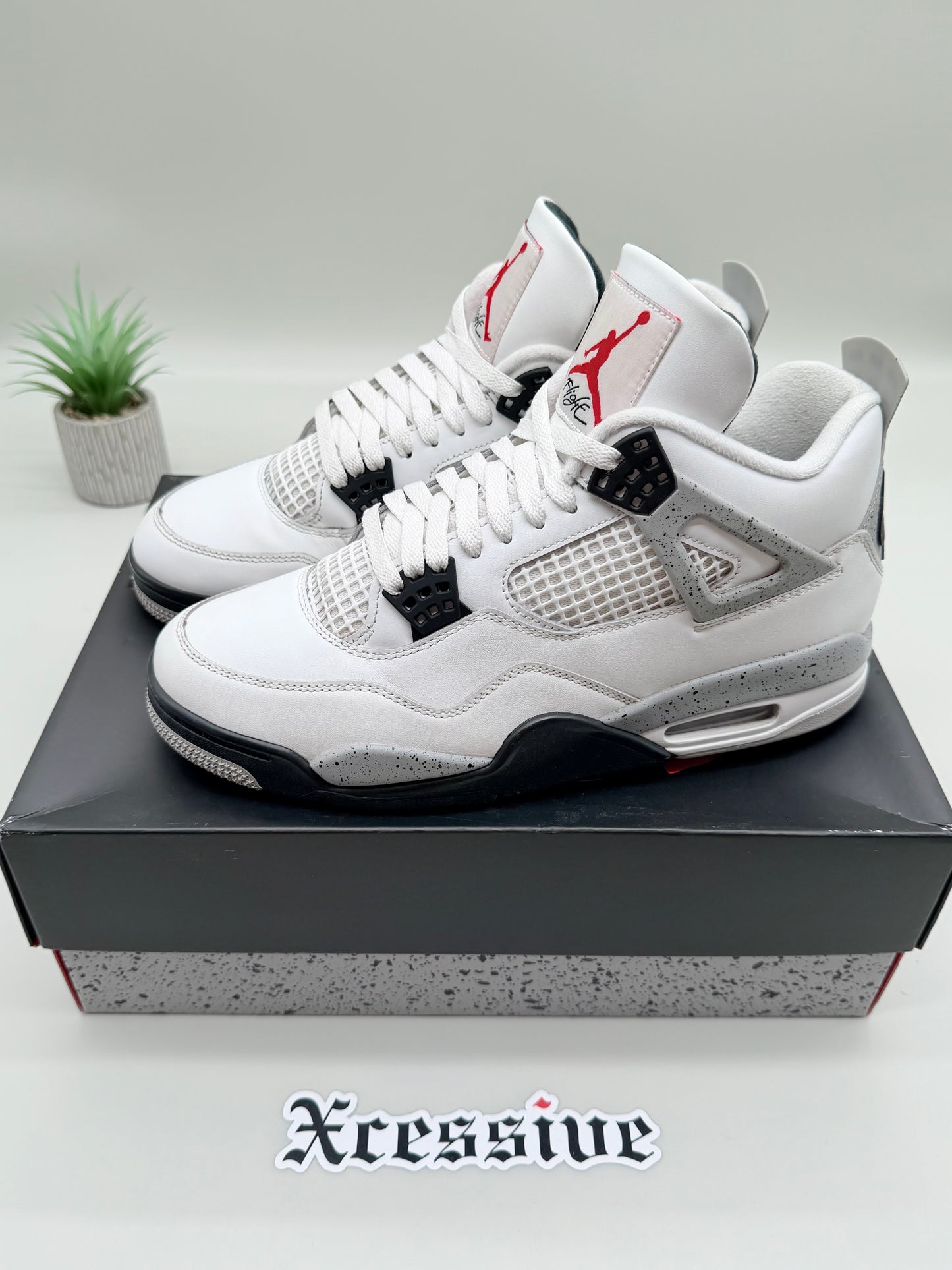 Jordan 4 White Cement