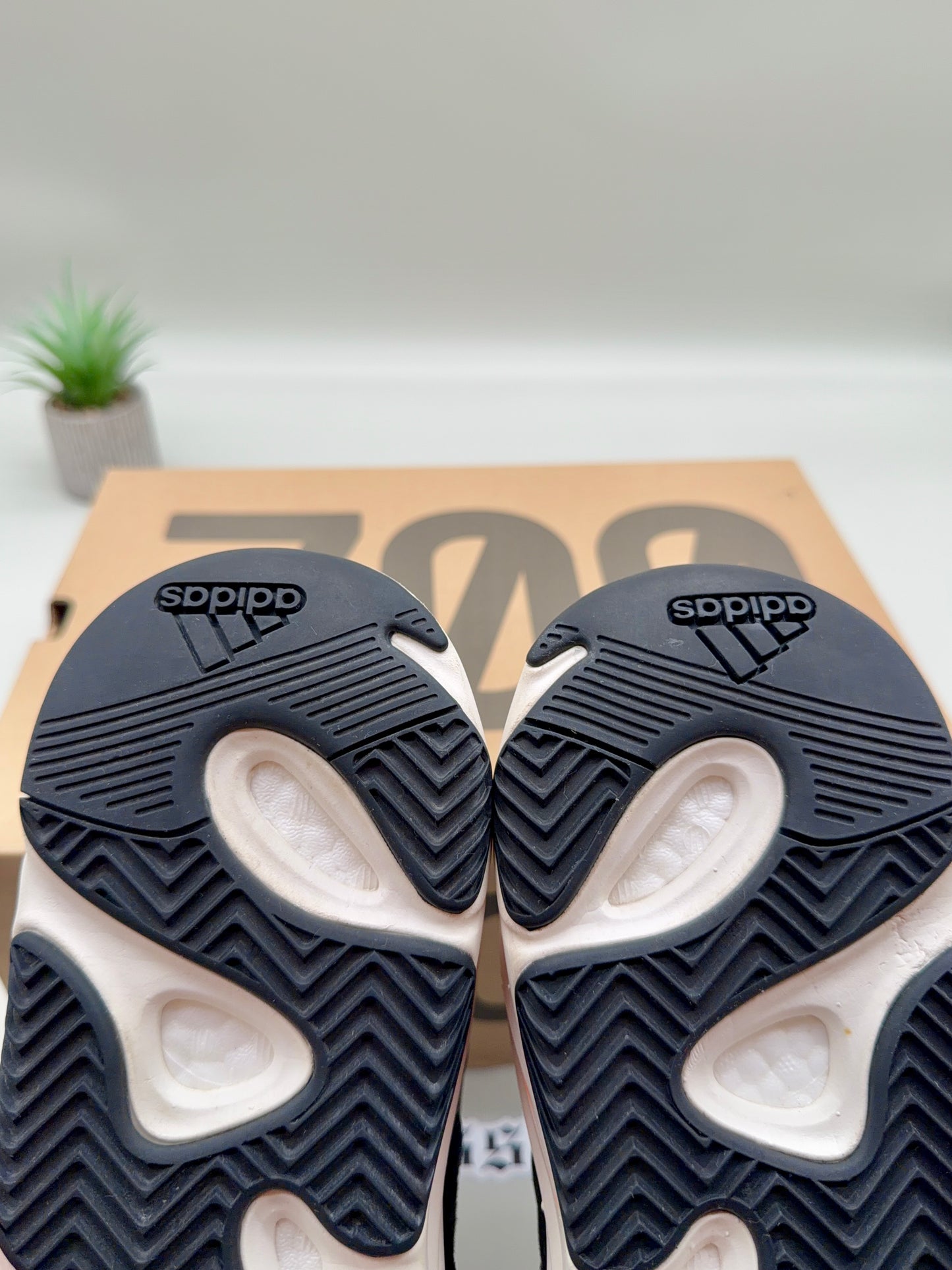 adidas Yeezy Boost 700 Wave Runner