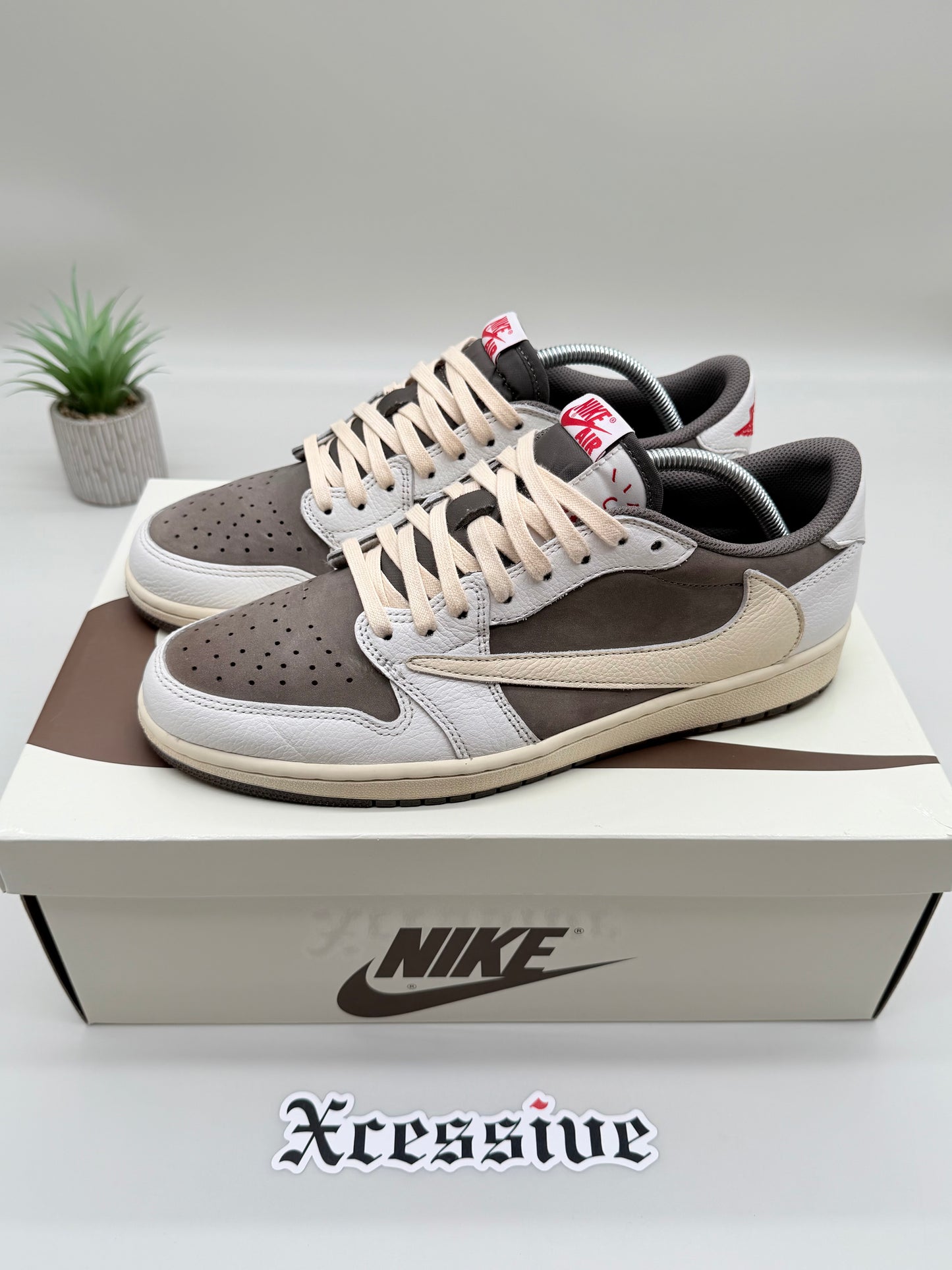 Jordan 1 Low Travis Scott Reverse Mocha