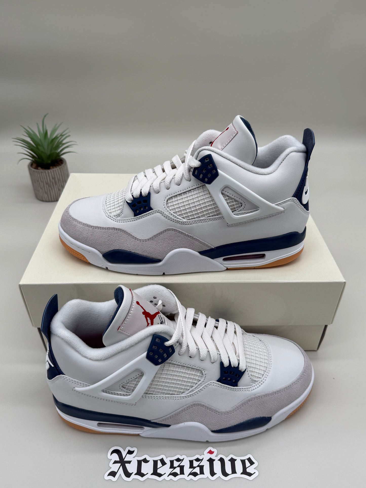 Jordan 4 SB Navy