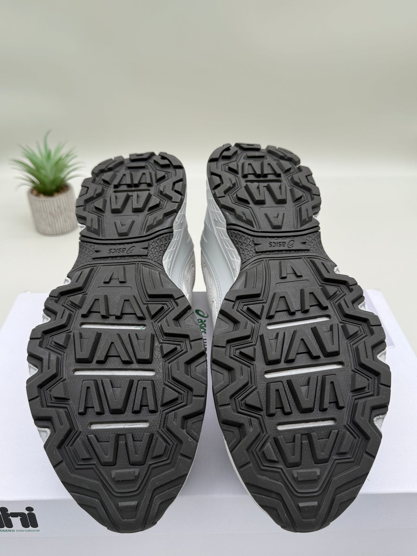 ASICS Gel-Venture 6 Shield Hidden NY